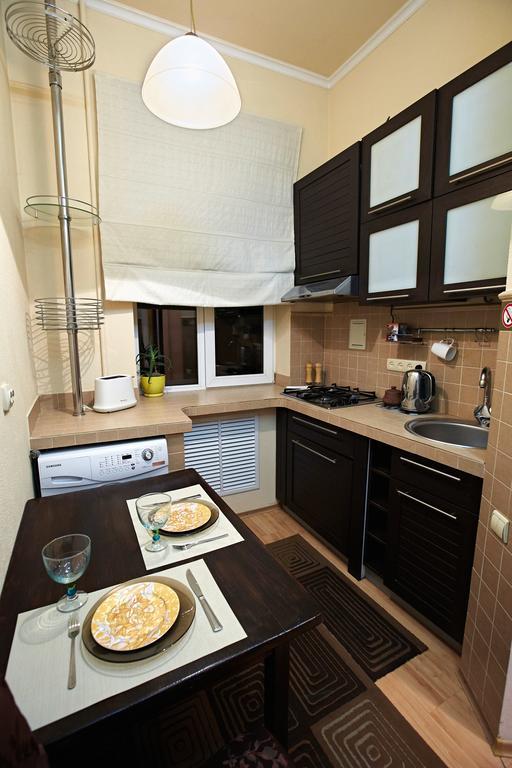 ריבנה Babylon Apartments On Petliury Street מראה חיצוני תמונה